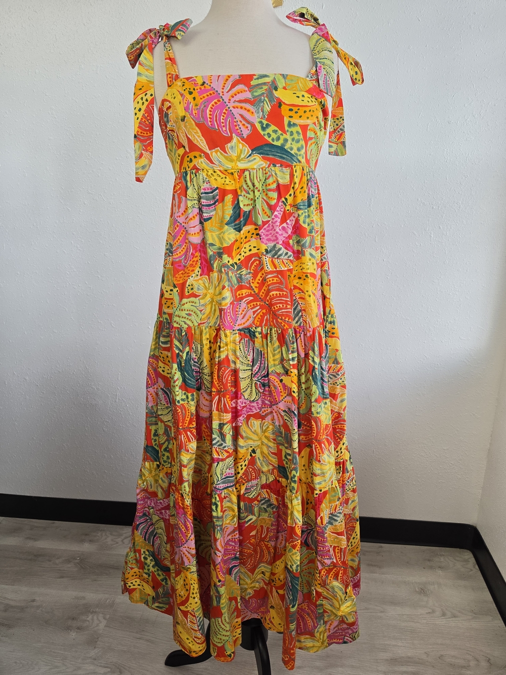 Karlie Tropical Floral Tie Shoulder Tiered Maxi Dress Size Large